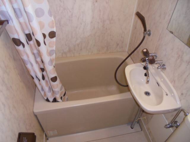 バス・シャワールーム　浴室