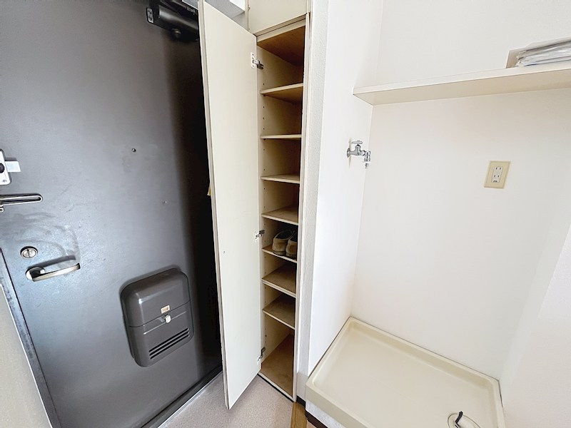 収納　※別部屋の写真です