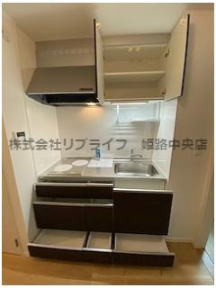 キッチン　収納たっぷりキッチン