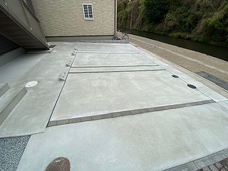 駐車場　3台分まで駐車場契約可能です。