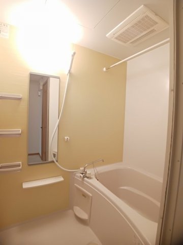 バス・シャワールーム　日々の疲れを癒すお風呂付です