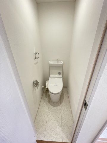 トイレ　コンパクトで使いやすいトイレです