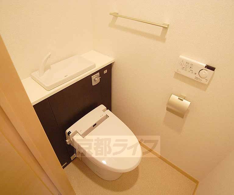 トイレ　落ち着ける空間となっております