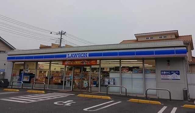 コンビニ　ローソン熊谷万平町１丁目店（コンビニ）まで550m