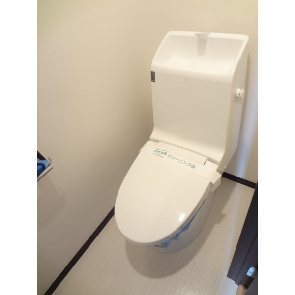 トイレ　LAPUTA　北区田端2