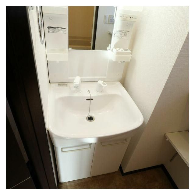 洗面設備　LAPUTA　北区田端2