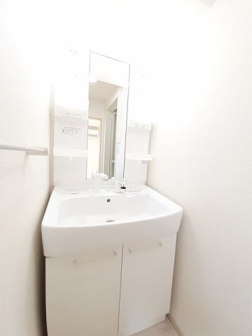 洗面設備　広い洗面スペース