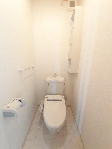 トイレ　コンパクトで使いやすいトイレです