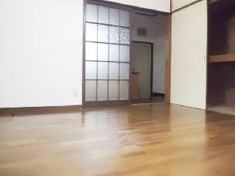 居室・リビング　使いやすい居間です