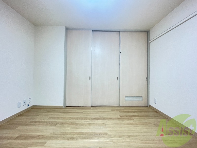 居室・リビング　７帖のダイニングキッチン。ご飯を食べるお部屋ですね。