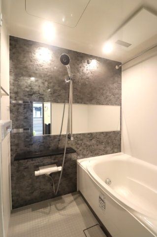 バス・シャワールーム　☆ゆったりくつろげるお風呂☆