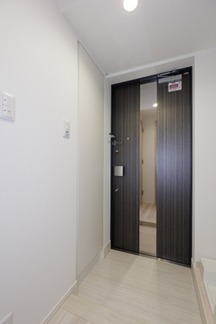 玄関　※写真は同タイプ住戸です。