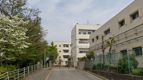 中学校　横浜市立城郷中学校（中学校）まで1183m