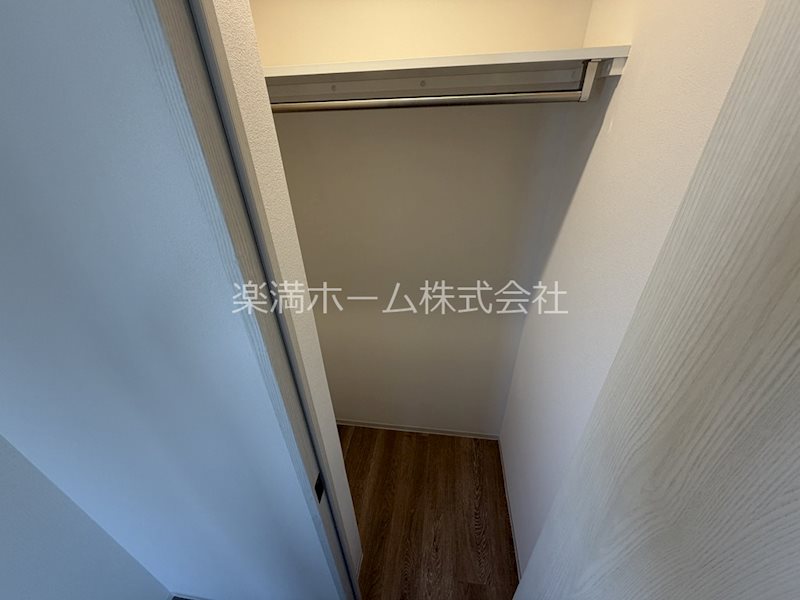 収納　ウオークインクローゼット♪