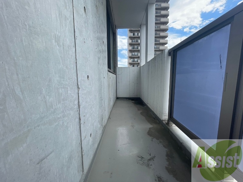 バルコニー　バルコニーです。洗濯物を干したり一息ついたりできますね！