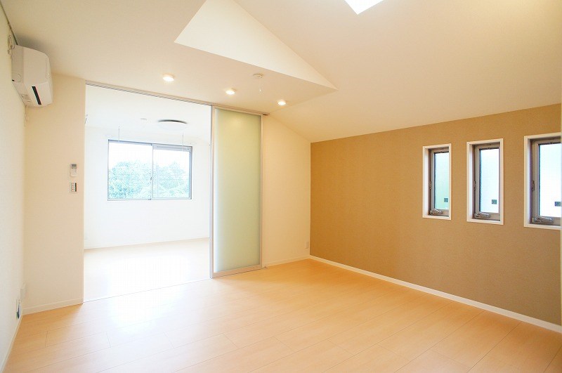 居室・リビング　13.2帖のLDKです。