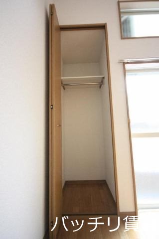 収納　別号室タイプの為、現状を優先致します。