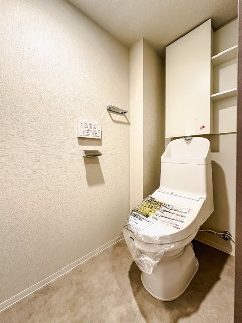 トイレ　※写真は同タイプ住戸です。