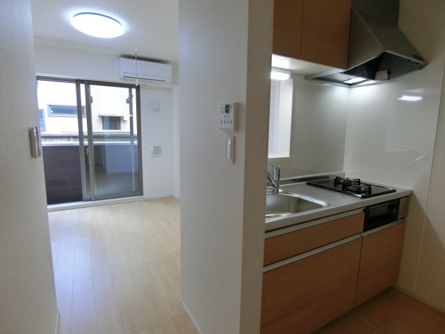 キッチン　システムキッチン 同物件内参考画像