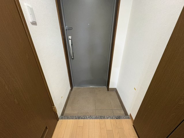 玄関　クピットガーデン千代田