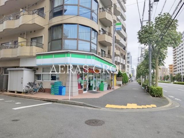 コンビニ　ファミリーマート 東葛西七丁目店（コンビニ）まで135m