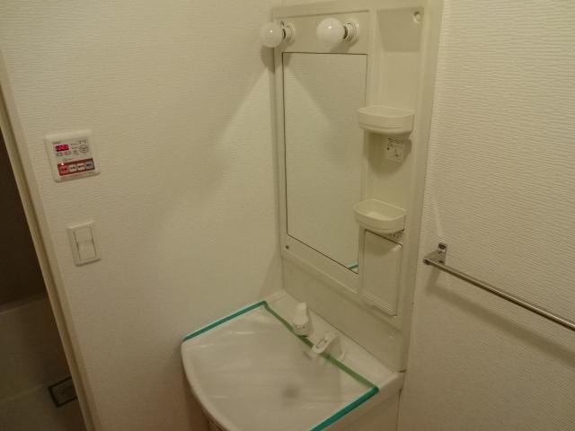 洗面設備　洗髪洗面化粧台