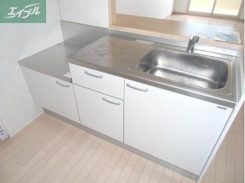 キッチン　別のお部屋の写真です。実際とは異なります。