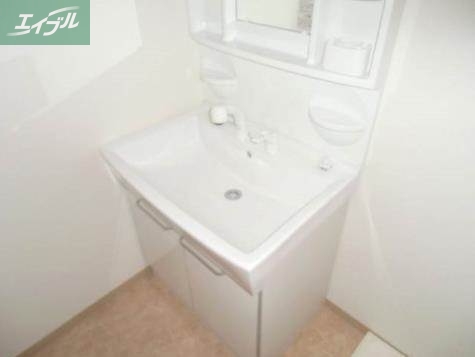 洗面設備　別のお部屋の写真です。実際とは異なります。