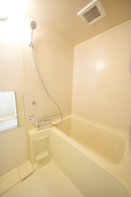 バス・シャワールーム　～一日の疲れを癒しましょうっ～