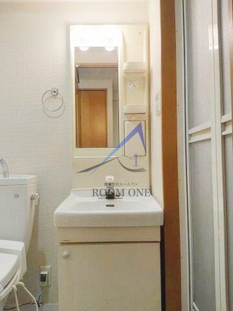 洗面設備　洗面台です。