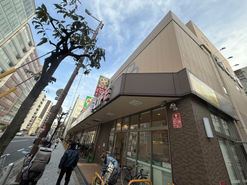 スーパー　ライフ阿波座駅前店（スーパー）まで517m