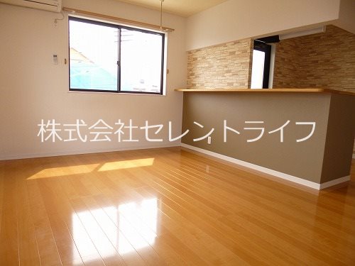 居室・リビング　リビング（エアコン付き）