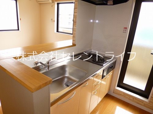 キッチン　２口コンロ付きカウンターキッチン