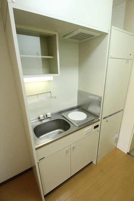 キッチン　★コンパクトなシステムキッチン★