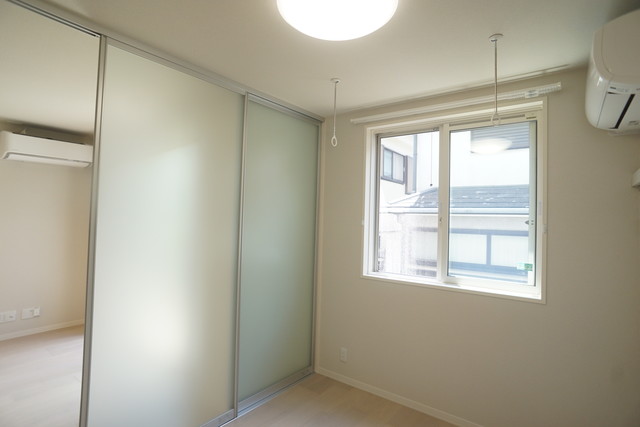 その他部屋・スペース　窓から暖かな日差しが入ります♪