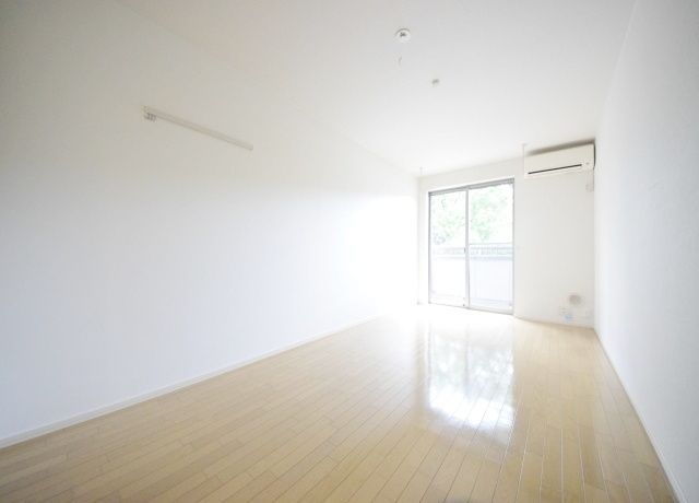 居室・リビング　★★日当たり良好の明るいお部屋★★