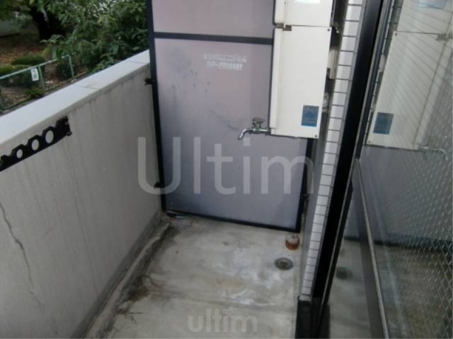 バルコニー　別部屋のお写真です。ご参考までに！