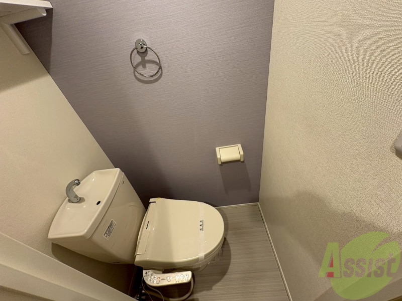 トイレ　トイレにウォシュレットが付いてるのは嬉しいですね。