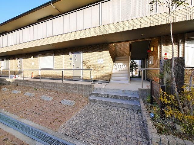 エントランス　毎日通るエントランスはこのようになっています