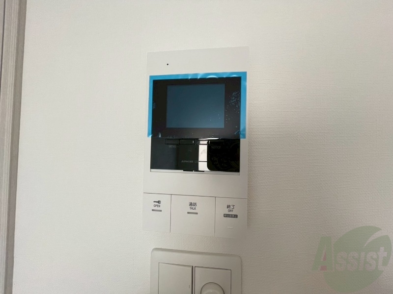セキュリティ　ＴＶモニター付インターホンです。来客者の顔が見えるので安心！