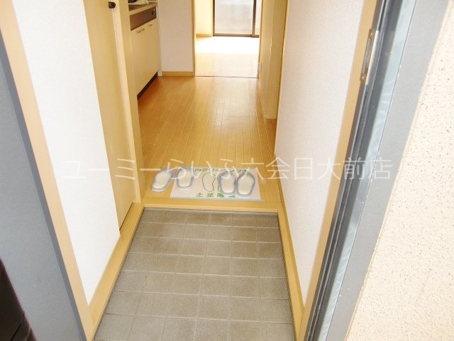 玄関　※同タイプ参考写真
