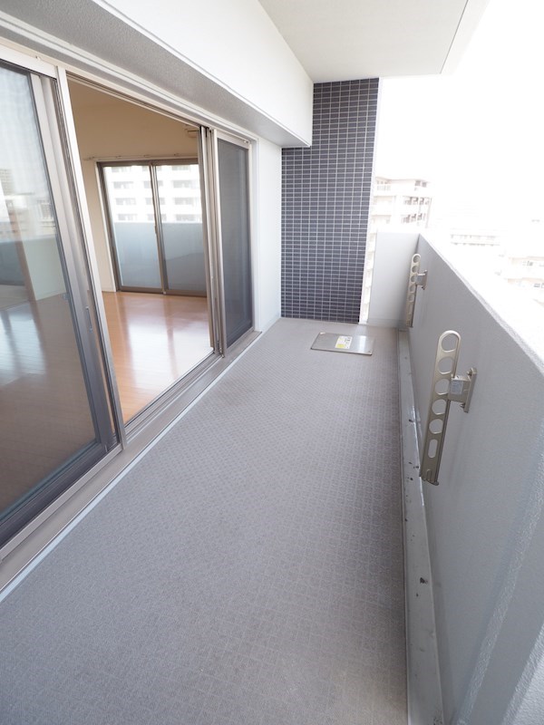 バルコニー　陽当たりの良いバルコニー。４か所あります。