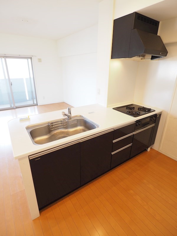 キッチン　カウンターがあると便利ですね。