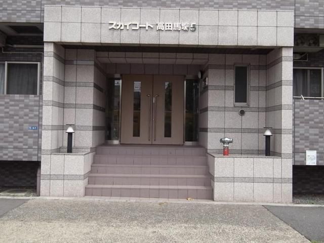 エントランス　オートロック付きエントランス