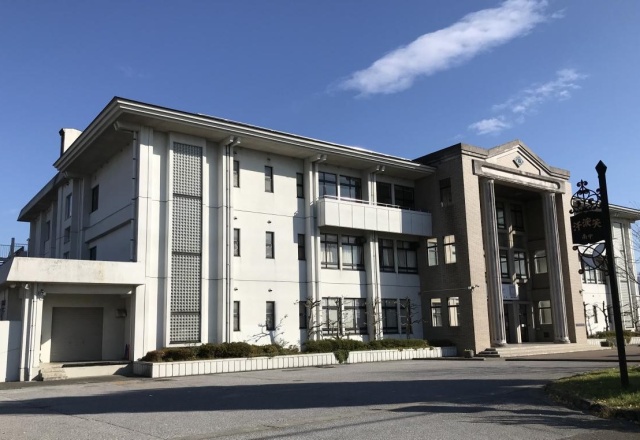 中学校　長浜市立南中学校（中学校）まで1100m