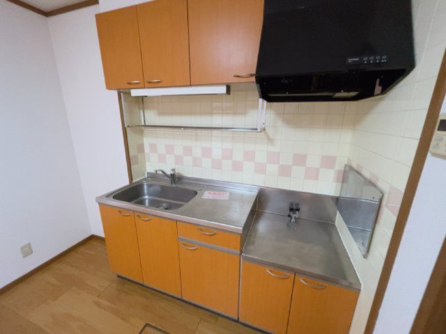 キッチン　別部屋反転間取りのお写真となります。