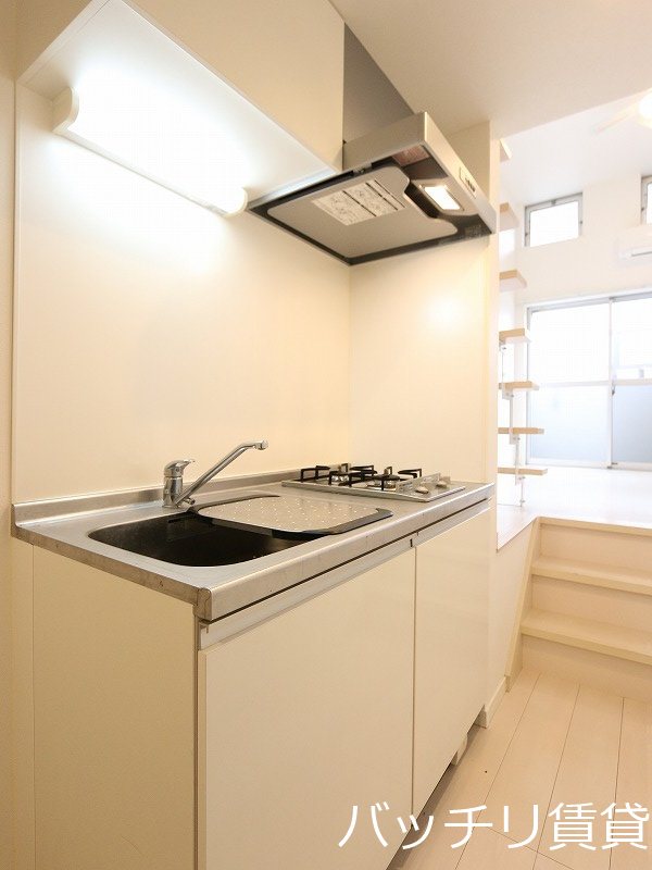 キッチン　同型タイプの為、現状を優先致します。