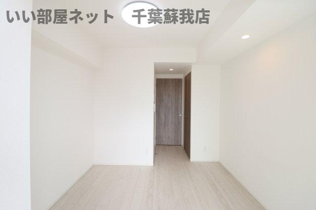 居室・リビング　こちらの居間で趣味の時間をお楽しみください