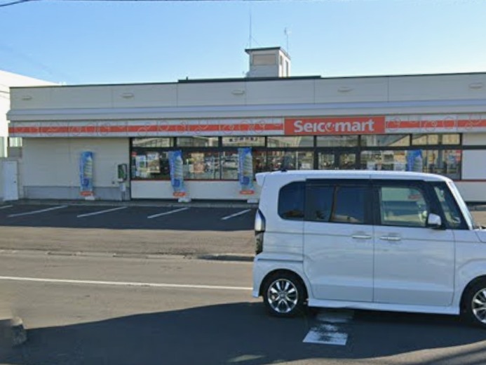 コンビニ　セイコーマート丘珠空港前店（コンビニ）まで77m