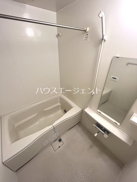 バス・シャワールーム　キレイなお風呂です。※別号室参考写真